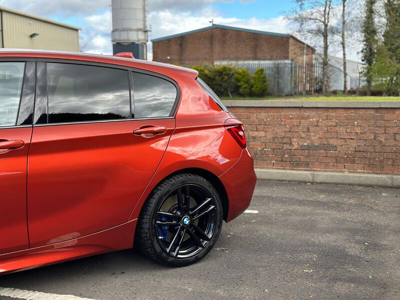 BMW 1 SERIES