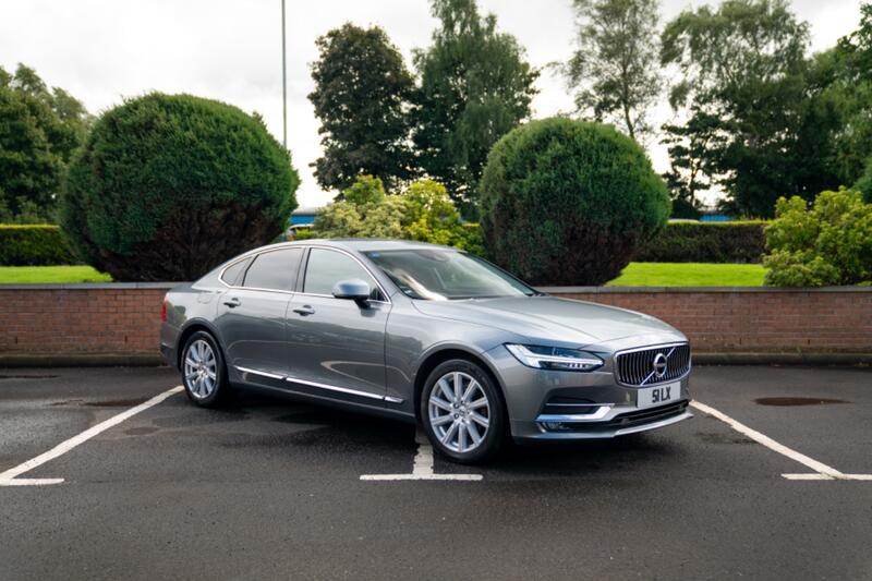 VOLVO S90