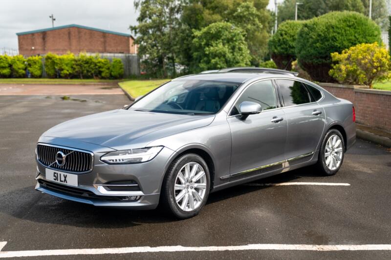 VOLVO S90