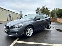VOLVO V40 CROSS COUNTRY