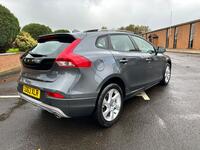 VOLVO V40 CROSS COUNTRY
