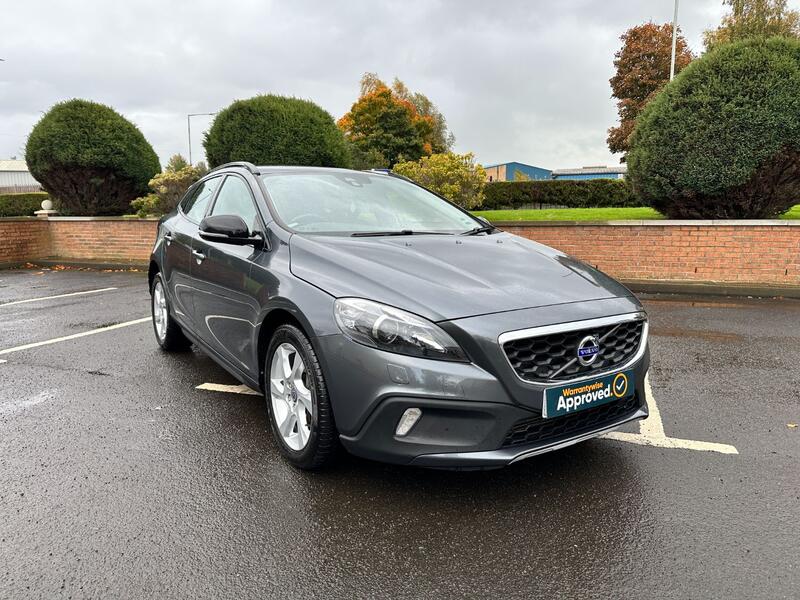 VOLVO V40 CROSS COUNTRY