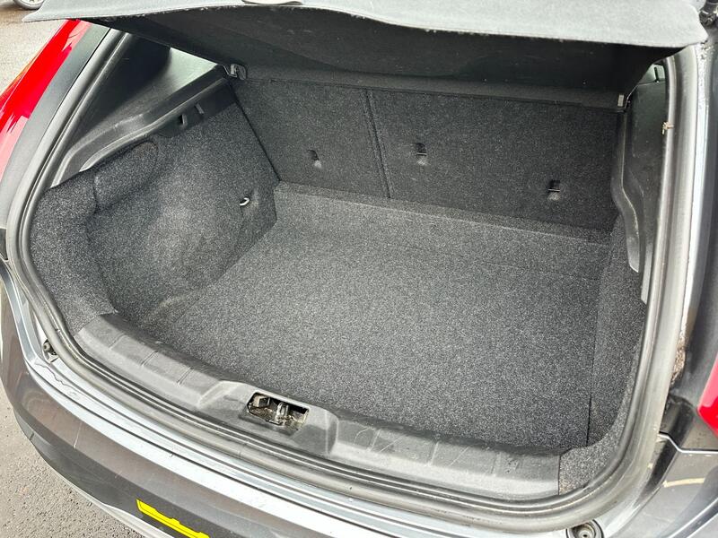 VOLVO V40 CROSS COUNTRY
