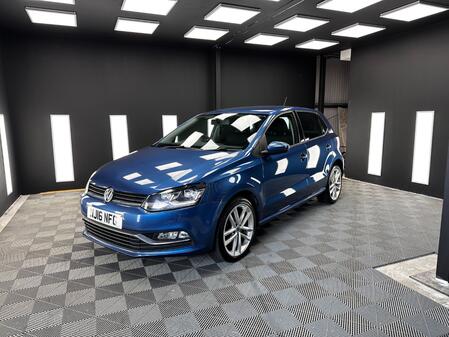 VOLKSWAGEN