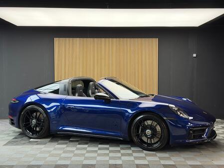 PORSCHE